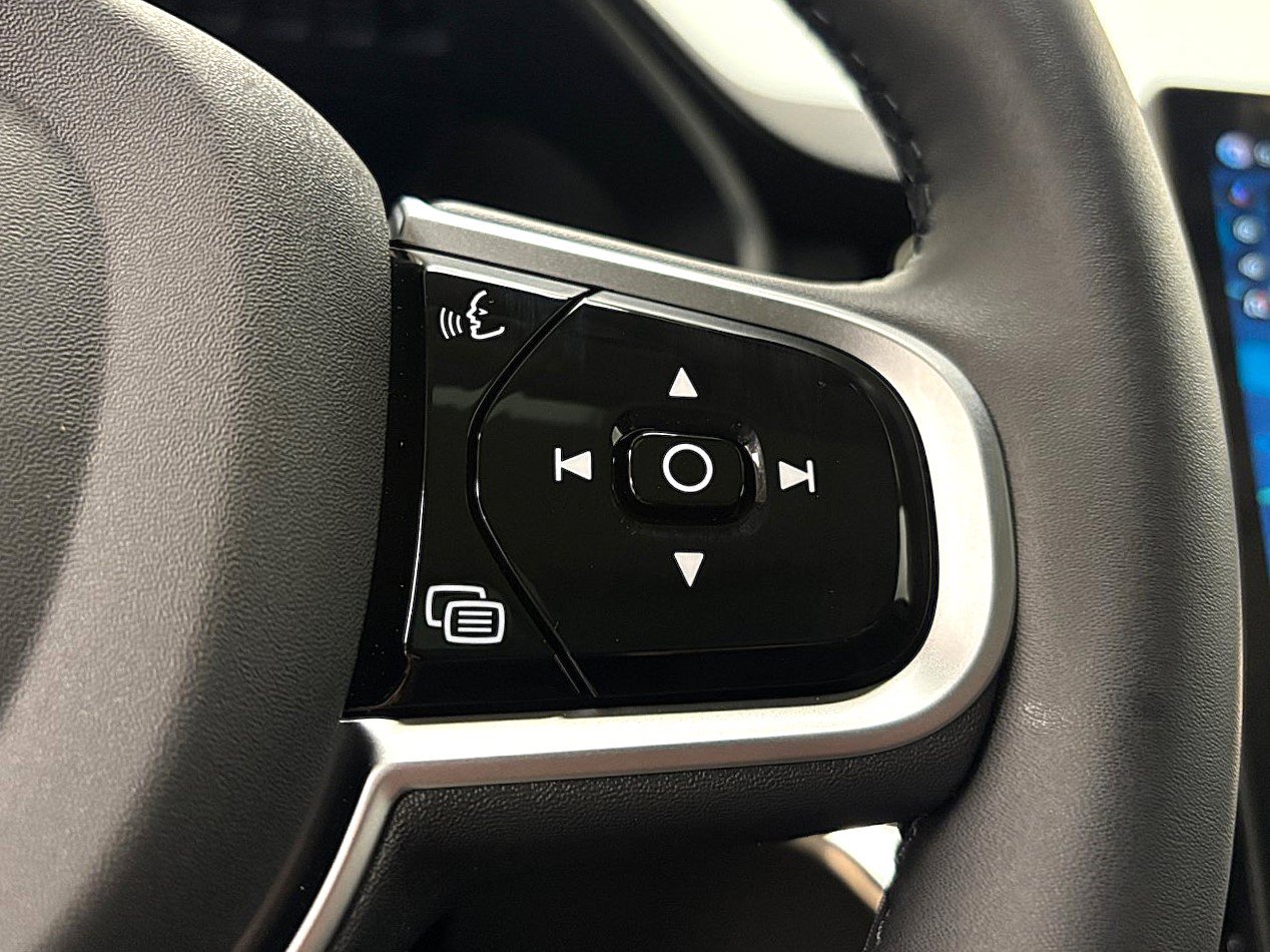 New 2026 Volvo XC90 B5 Core AWD/4WD image 40