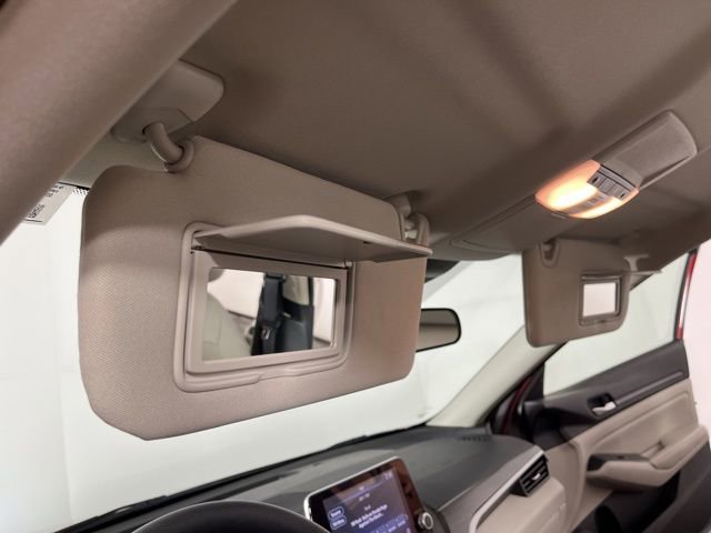 Used 2025 Nissan Altima 2.5 SV image 35