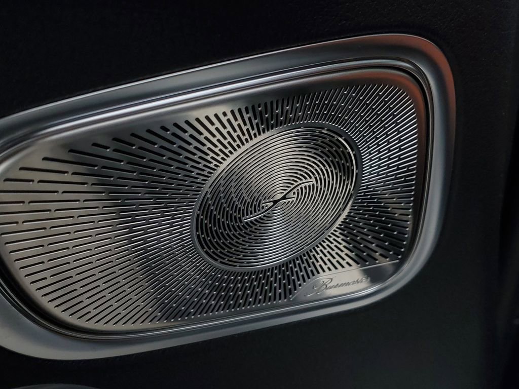 Used 2025 Mercedes-Benz GLC 350e image 14