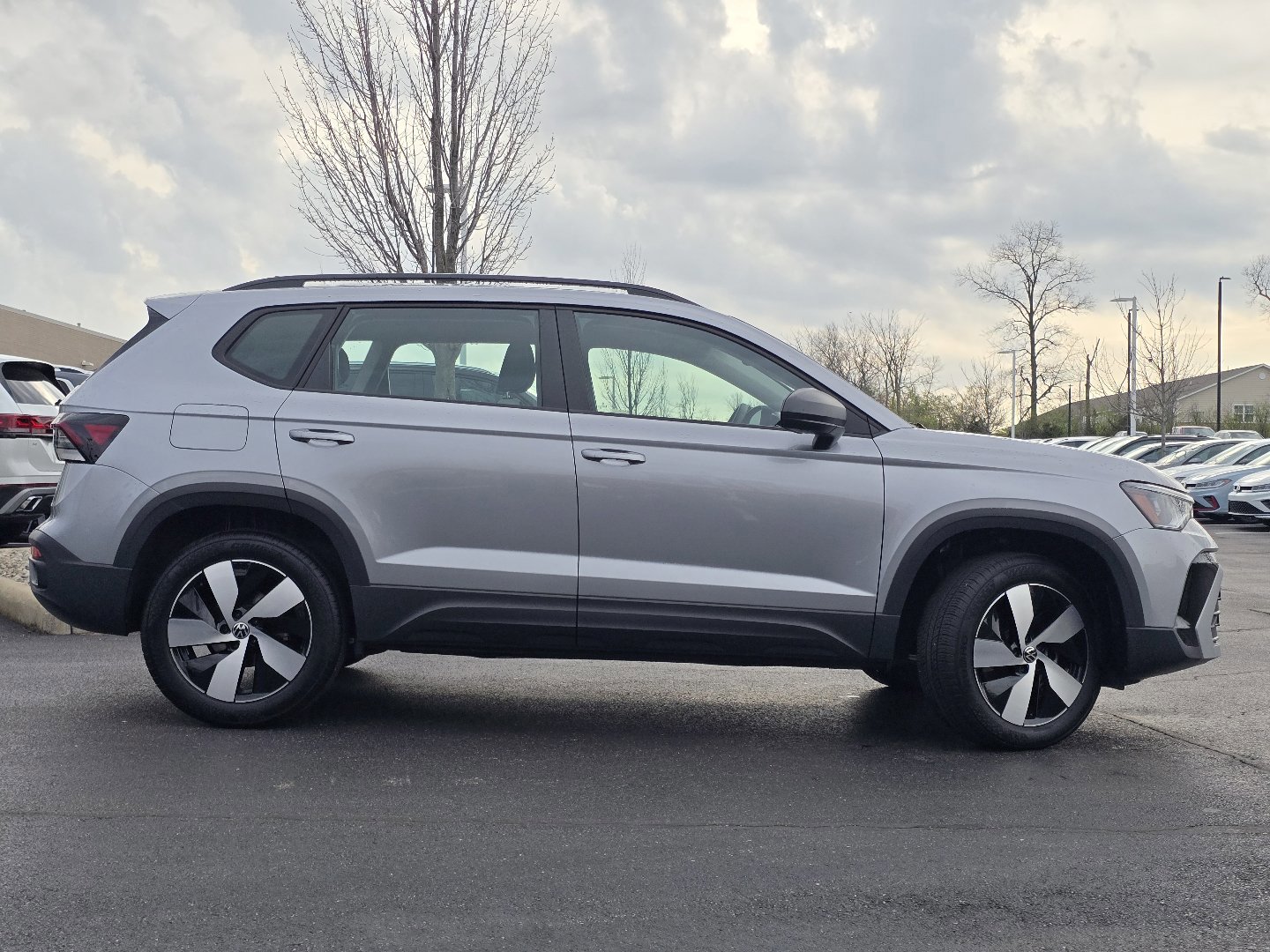 Certified 2025 Volkswagen Taos S AWD/4WD image 22