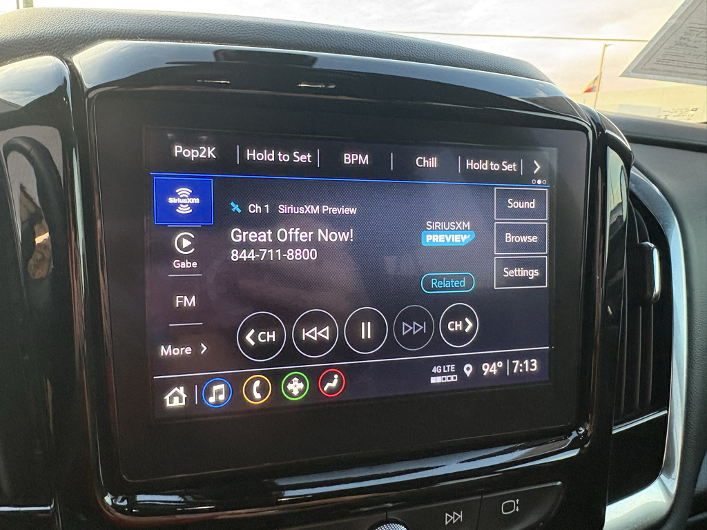 Used 2023 Chevrolet Traverse LT FWD image 19