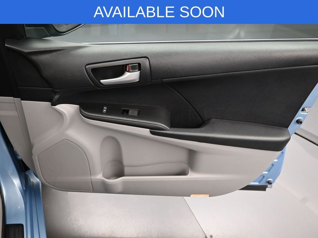Used 2012 Toyota Camry LE FWD image 32