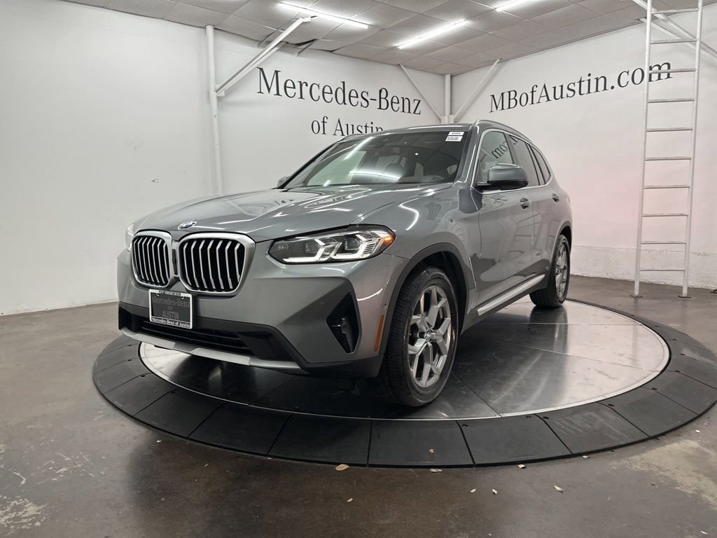 Used 2023 BMW X3 sDrive30i w/ Convenience Package RWD image 3