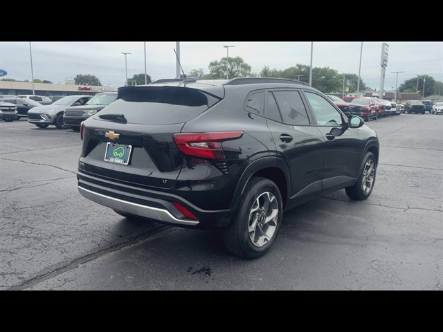 Certified 2024 Chevrolet Trax LT w/ Driver Confidence Package FWD image 8