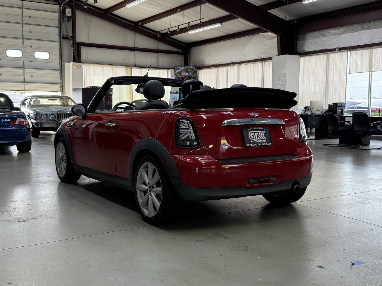 Used 2011 MINI Cooper Convertible image 13