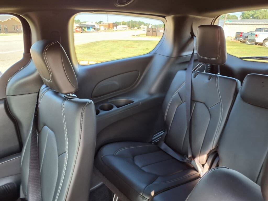 New 2025 Chrysler Voyager LX FWD image 29