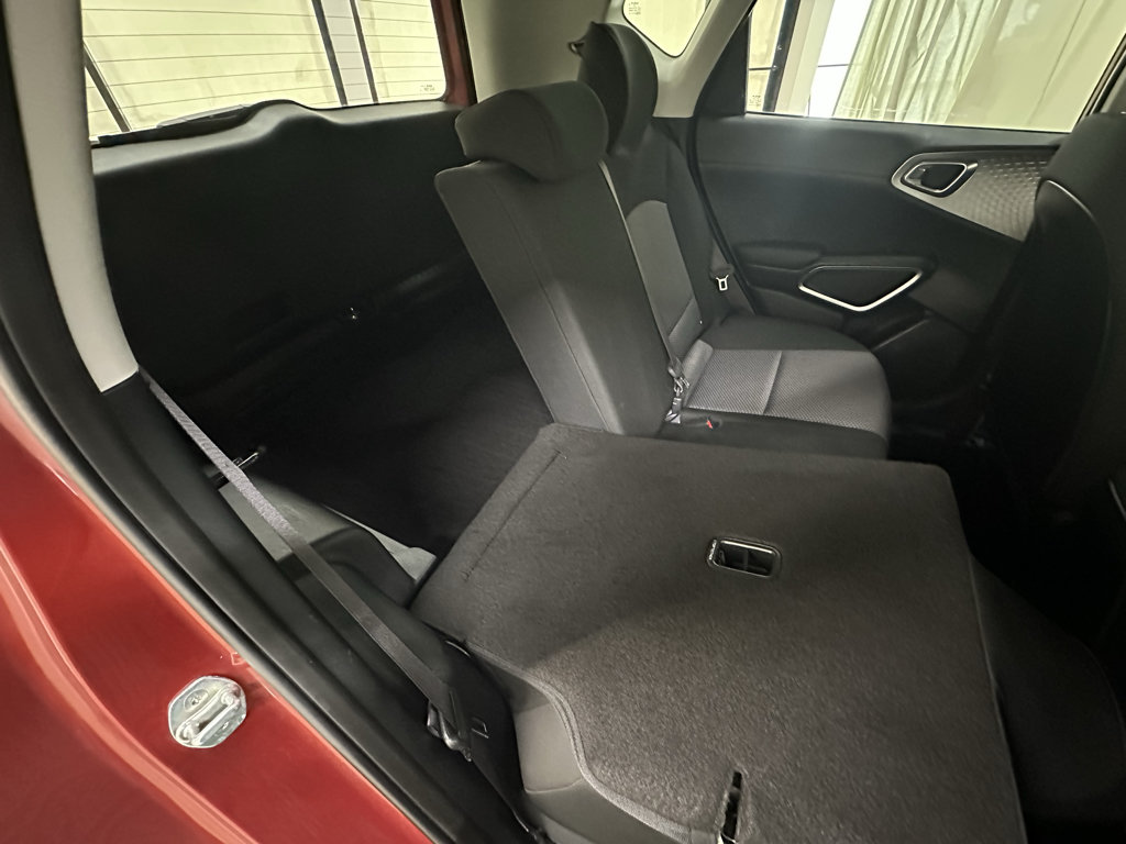 Used 2022 Kia Soul LX FWD image 18
