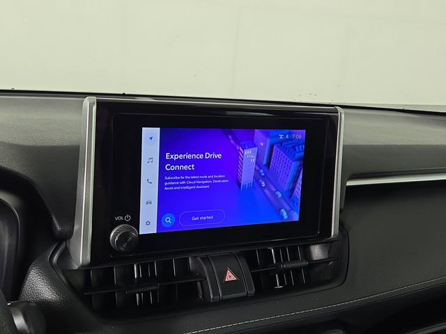 Used 2025 Toyota RAV4 XLE FWD image 17
