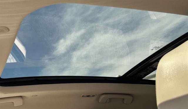 Used 2022 Lincoln Corsair AWD w/ Premium Package image 16