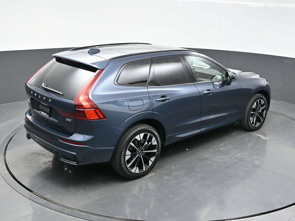 New 2026 Volvo XC60 B5 Plus w/ Climate Package AWD/4WD image 41