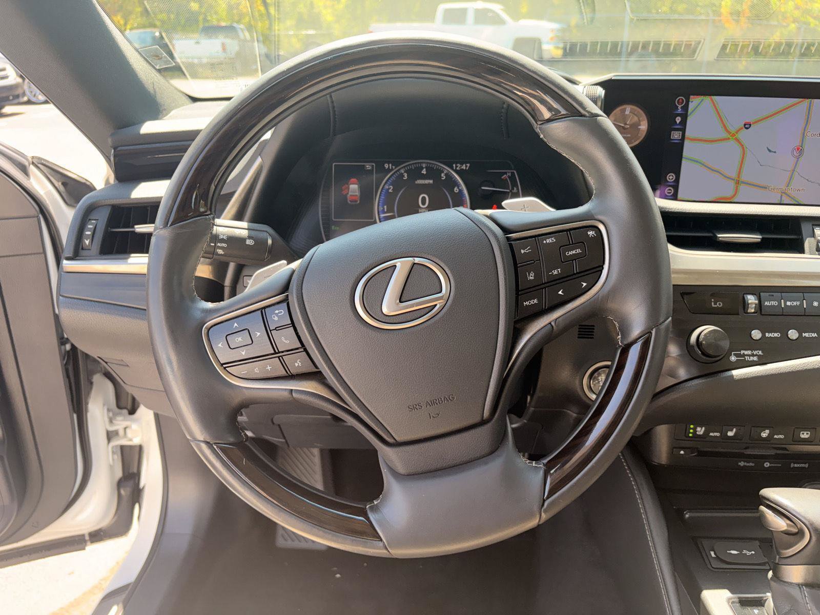 Used 2019 Lexus ES 350 w/ Accessory Package FWD image 14
