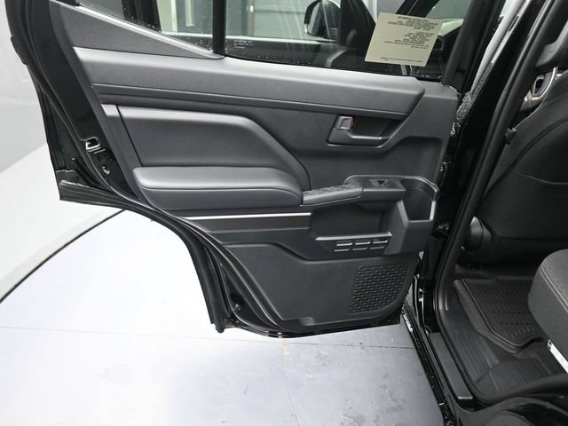 New 2025 Toyota 4Runner SR5 AWD/4WD image 15