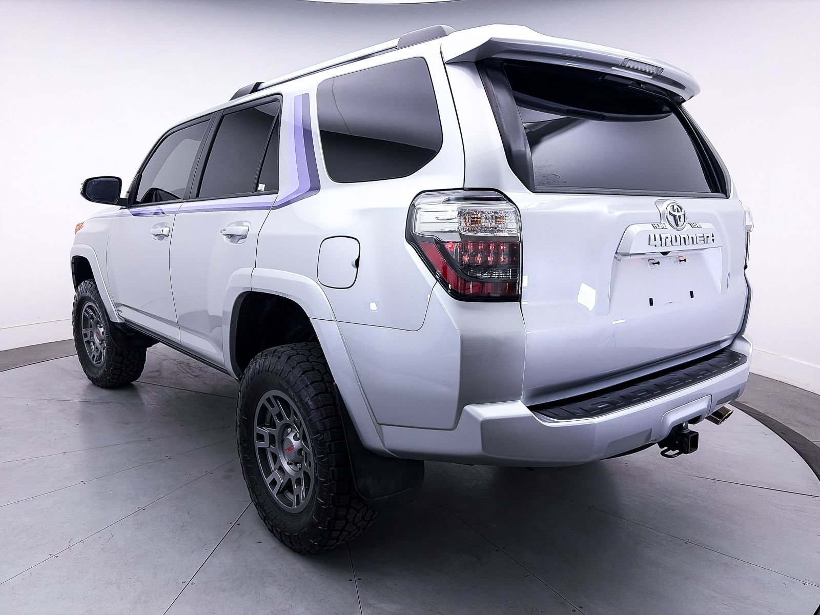 Used 2022 Toyota 4Runner SR5 Premium w/ Moonroof Package AWD/4WD image 15