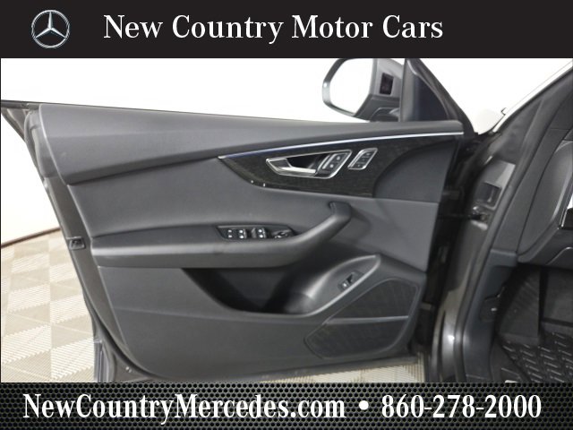 Used 2019 Audi Q8 Premium Plus w/ Premium Plus image 16