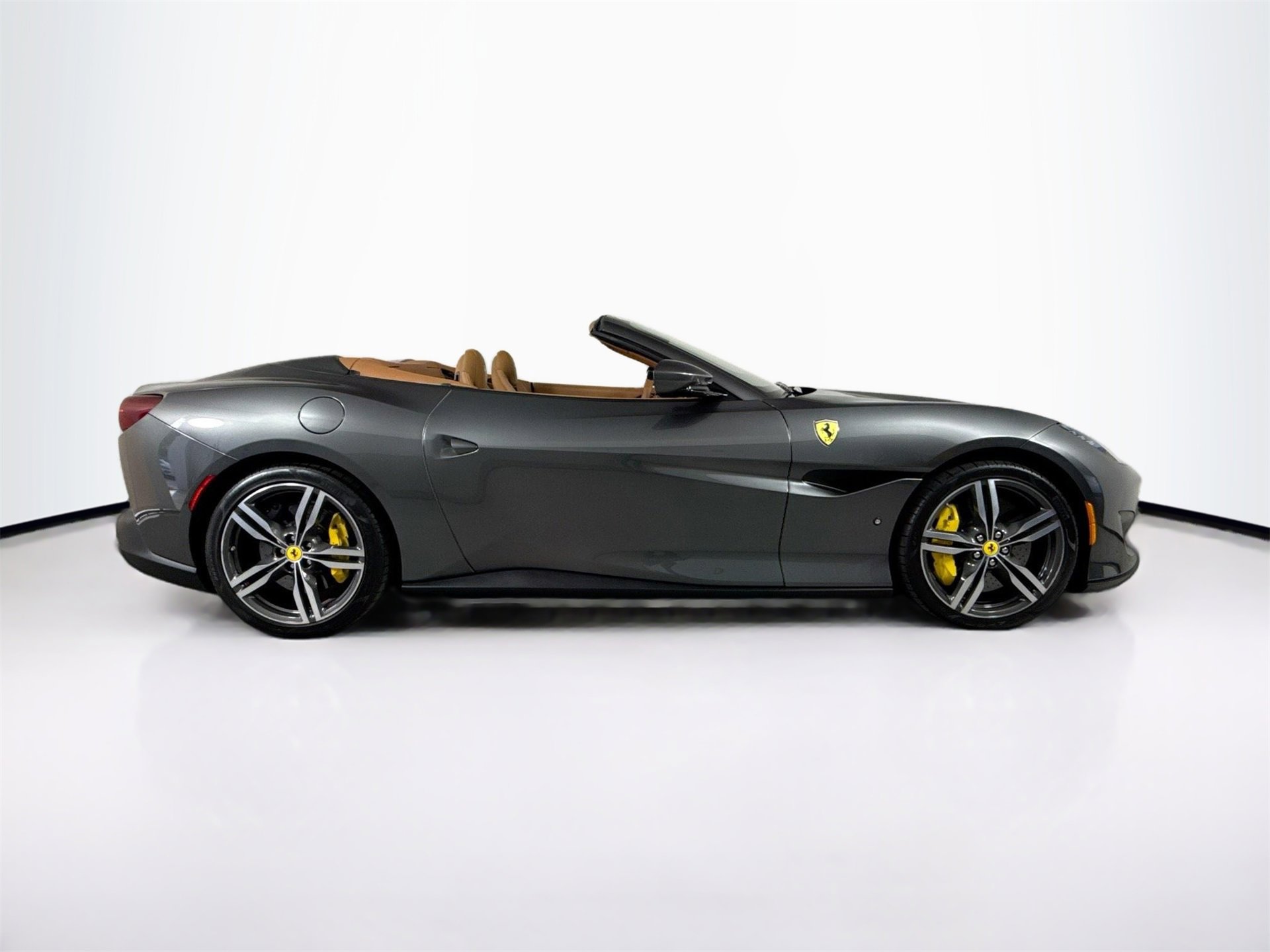 Certified 2019 Ferrari Portofino image 8