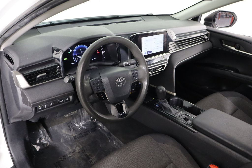 Used 2025 Toyota Camry LE FWD image 24