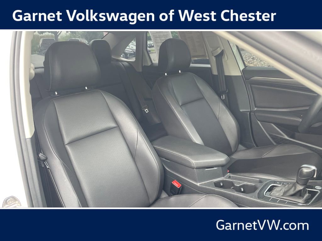 Used 2020 Volkswagen Jetta SEL FWD image 32