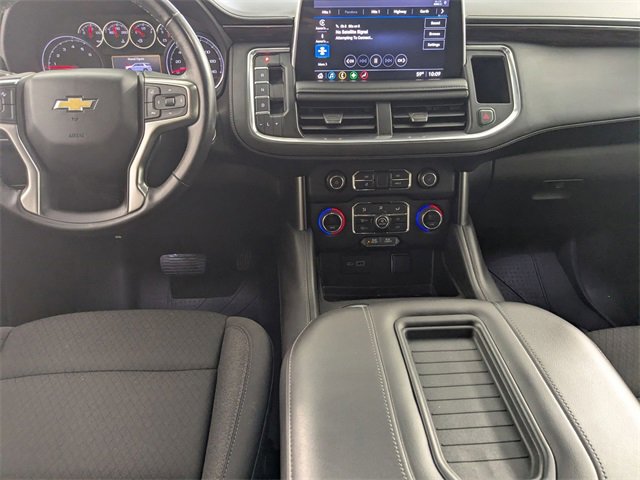 Used 2021 Chevrolet Suburban LS image 25