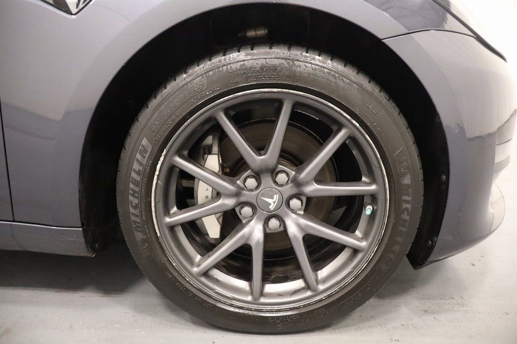 Used 2018 Tesla Model 3 Mid Range image 27