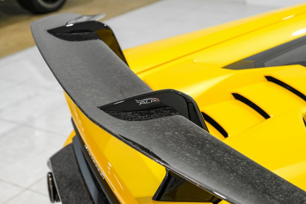 Used 2018 Lamborghini Huracan Performante image 52