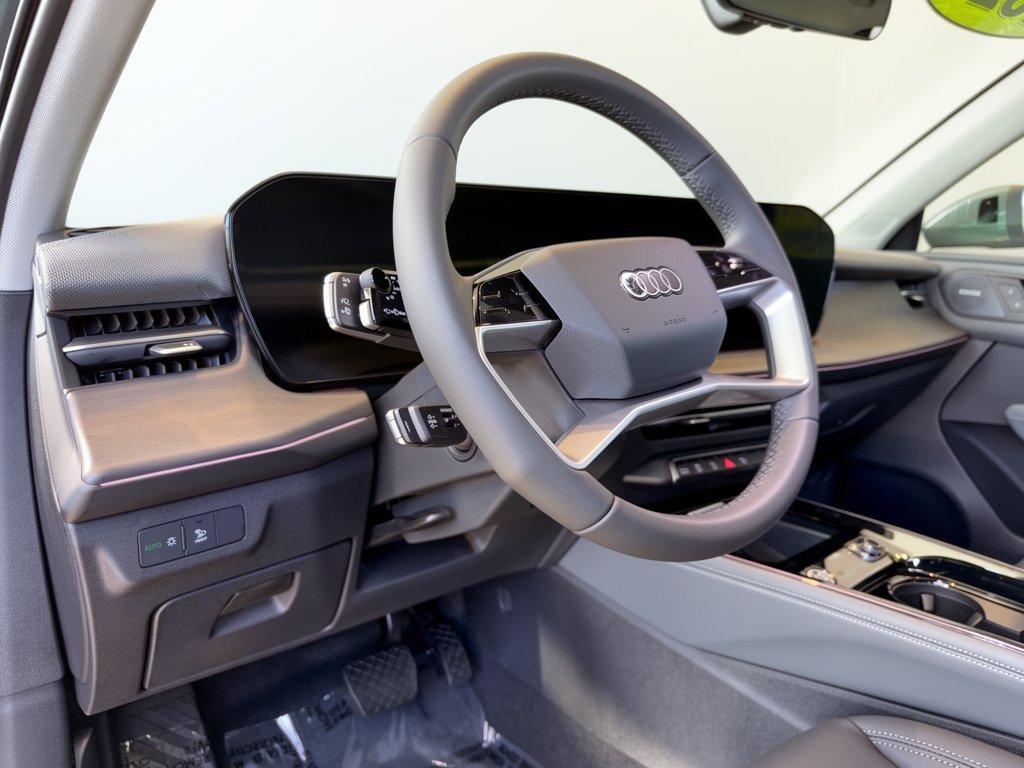 New 2026 Audi Q3 quattro 2.0T AWD/4WD image 4