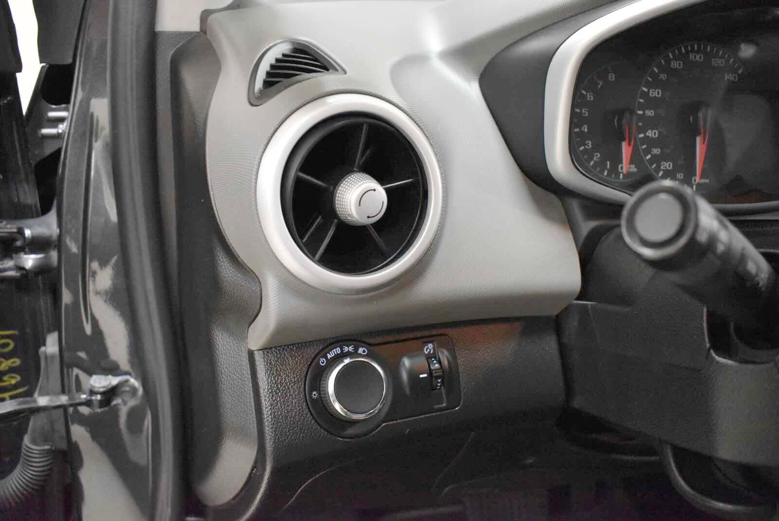Used 2019 Chevrolet Sonic LT FWD image 69