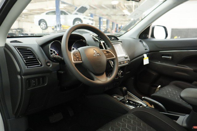 New 2027 Mitsubishi Outlander Sport ES AWD/4WD image 5