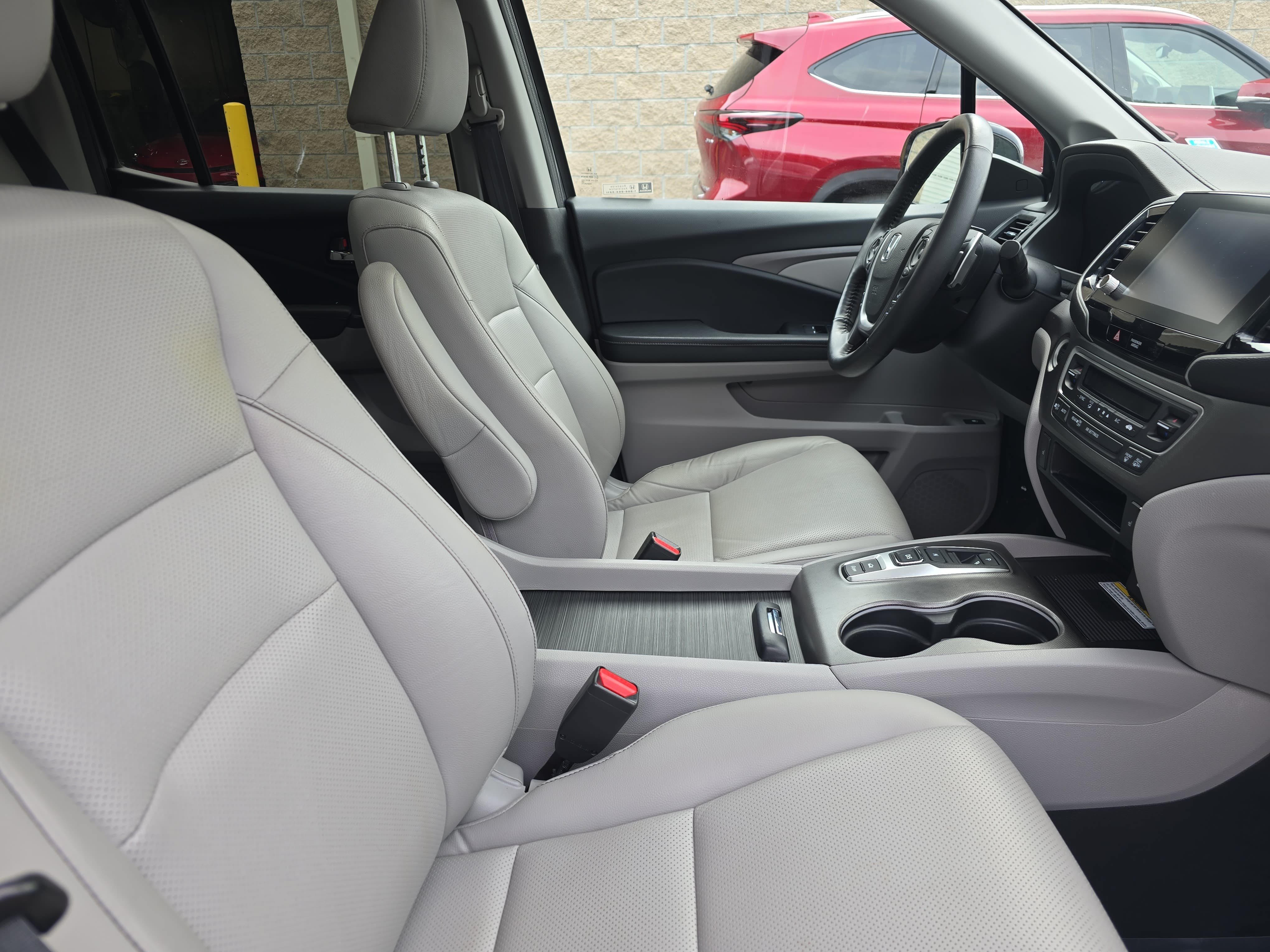 Used 2022 Honda Ridgeline RTL-E image 10