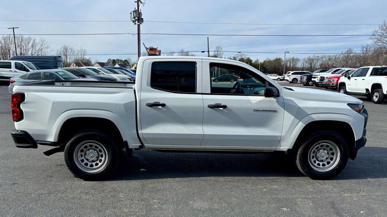 Used 2023 Chevrolet Colorado W/T image 5