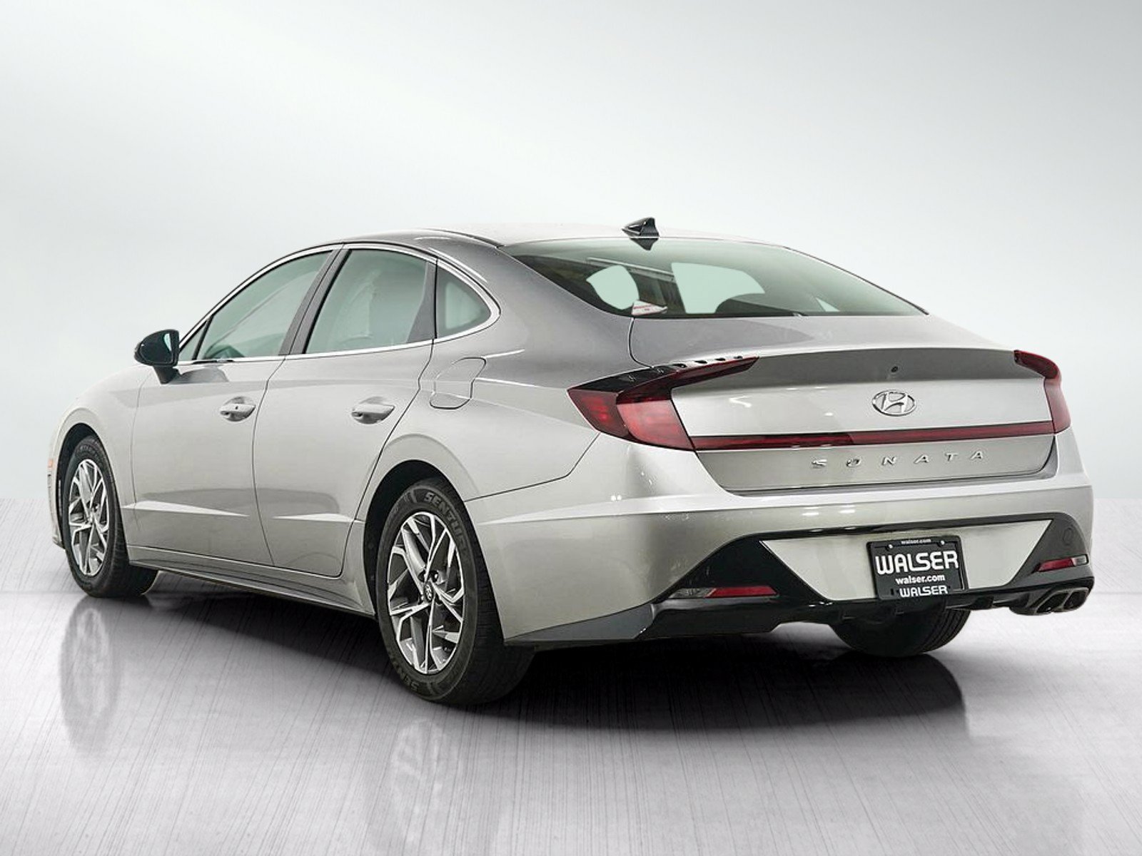 Used 2022 Hyundai Sonata SEL FWD image 3