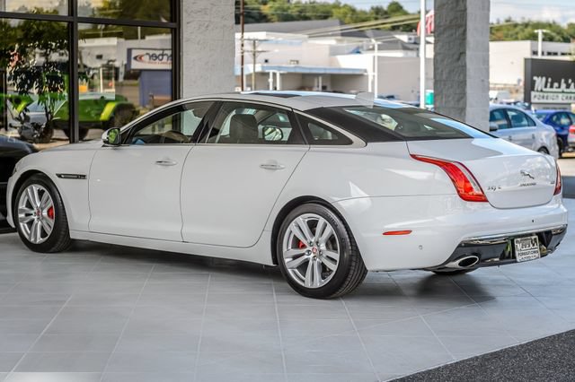 Used 2019 Jaguar XJ L Portfolio RWD image 7