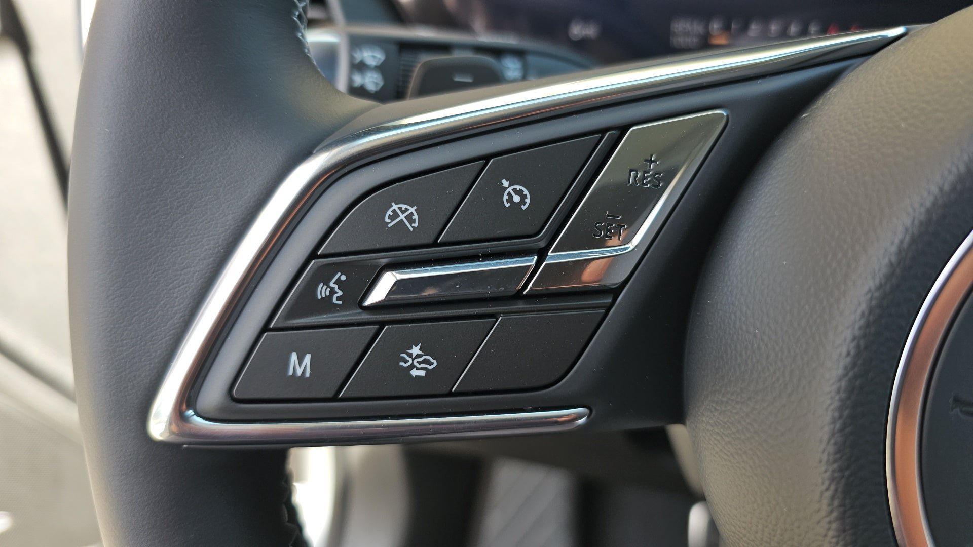 Used 2025 Buick Envision Sport Touring AWD/4WD image 28