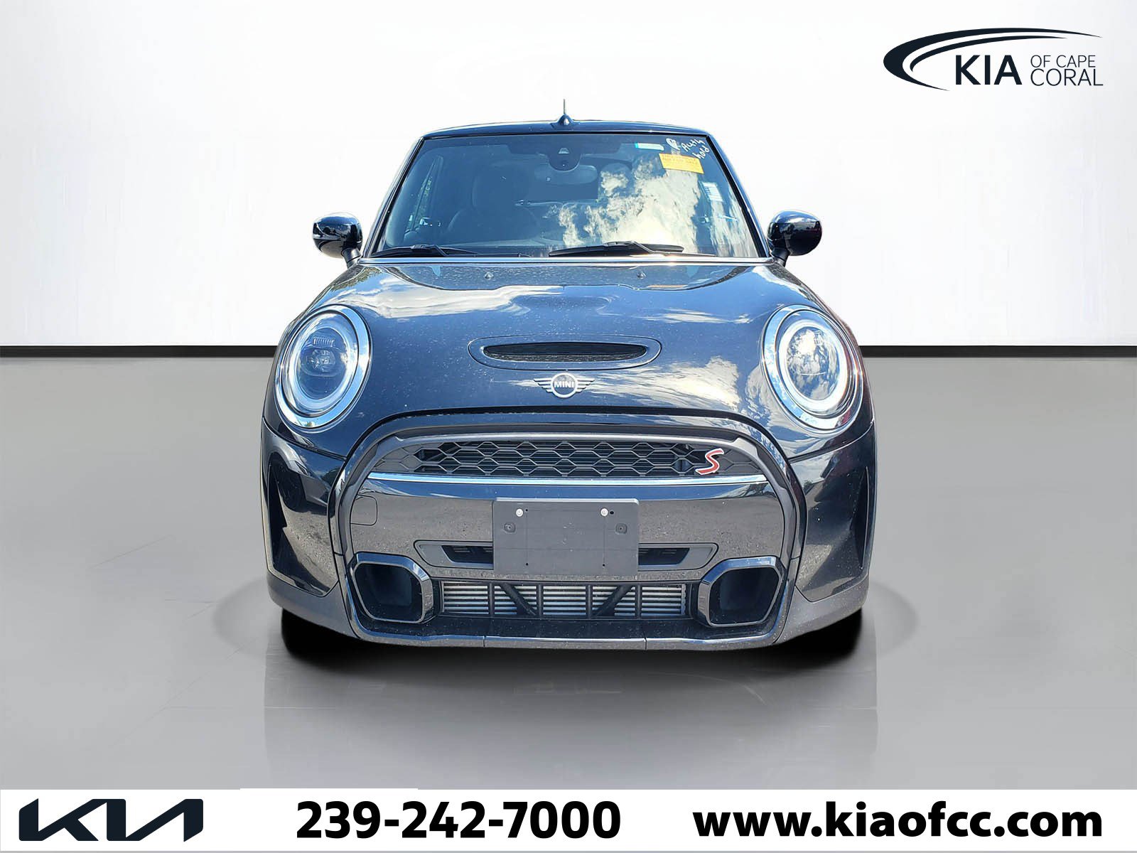 Used 2024 MINI Cooper S image 2