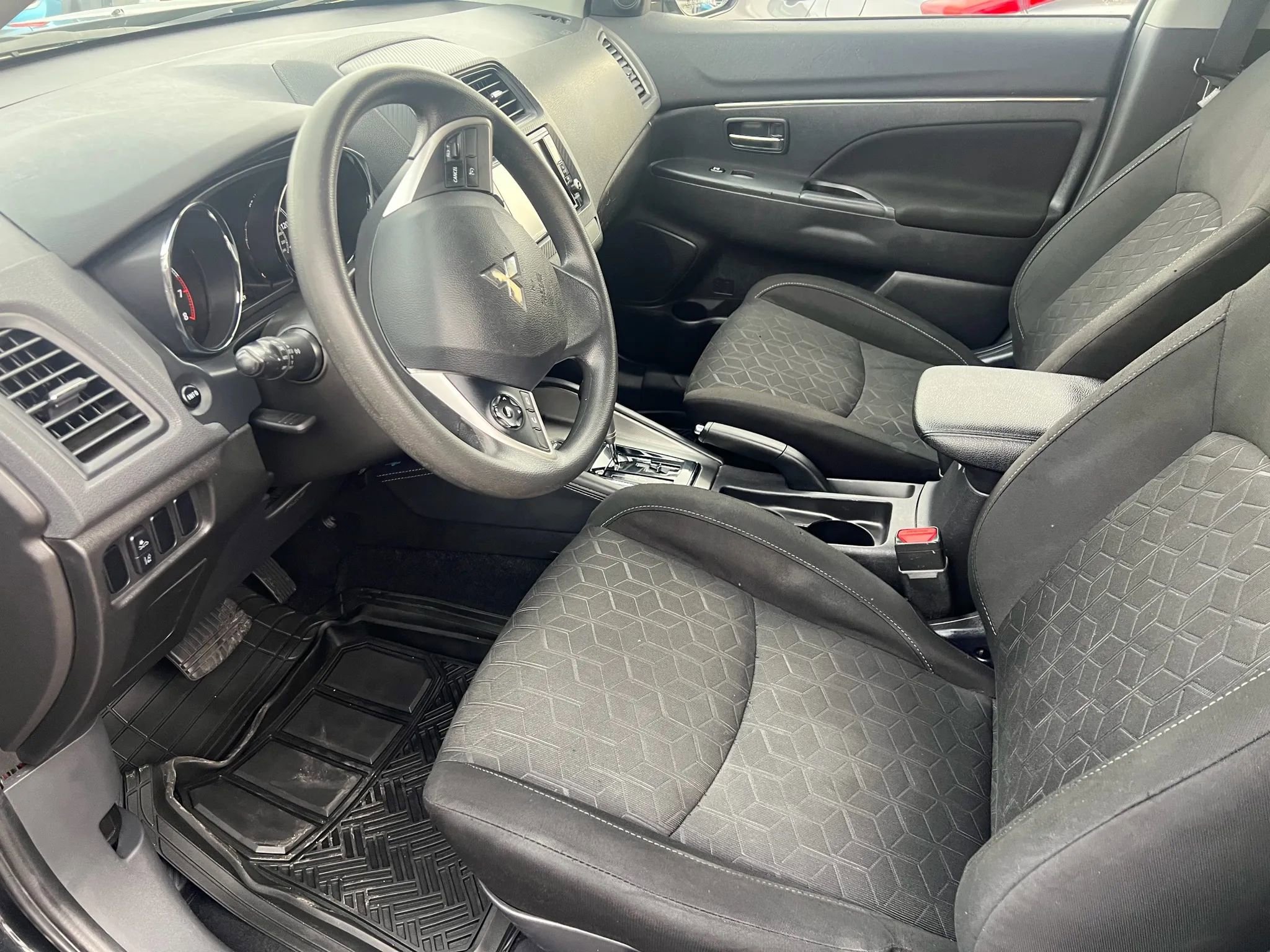 Used 2023 Mitsubishi Outlander Sport ES AWD/4WD image 12