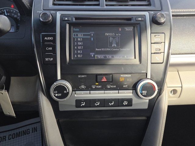 Used 2014 Toyota Camry L image 3