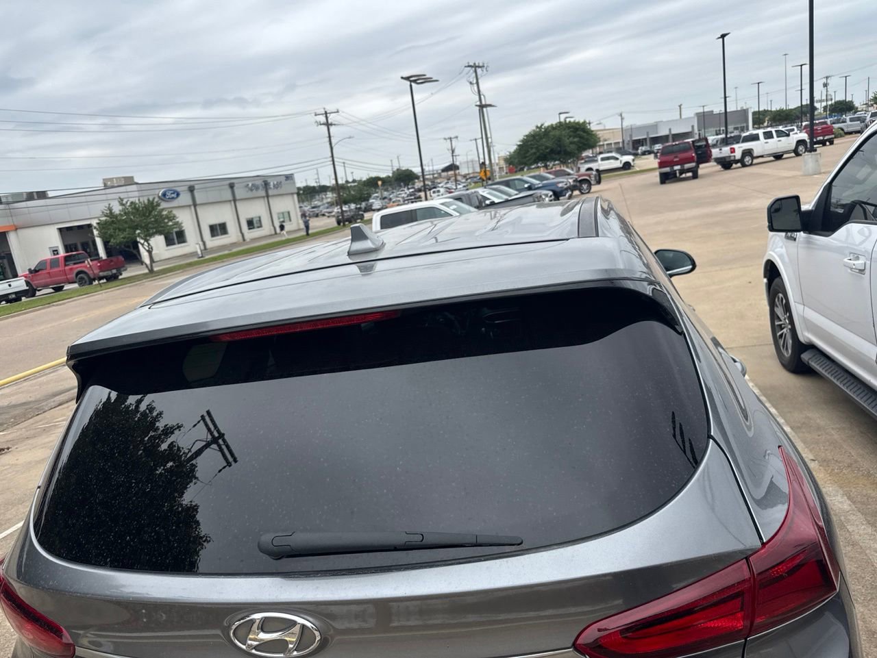 Used 2019 Hyundai Santa Fe SEL FWD image 5