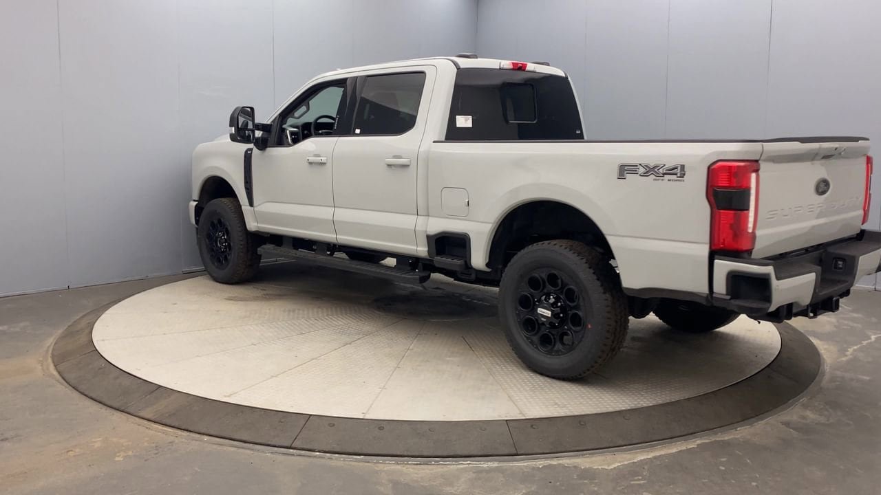 New 2026 Ford F350 XLT w/ XLT Premium Package AWD/4WD image 3