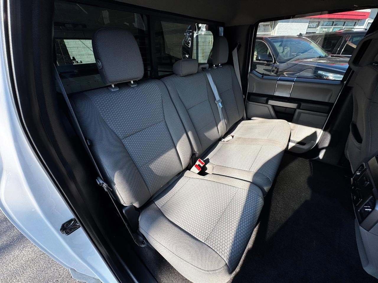 Used 2018 Ford F150 XLT w/ Equipment Group 302A Luxury image 9