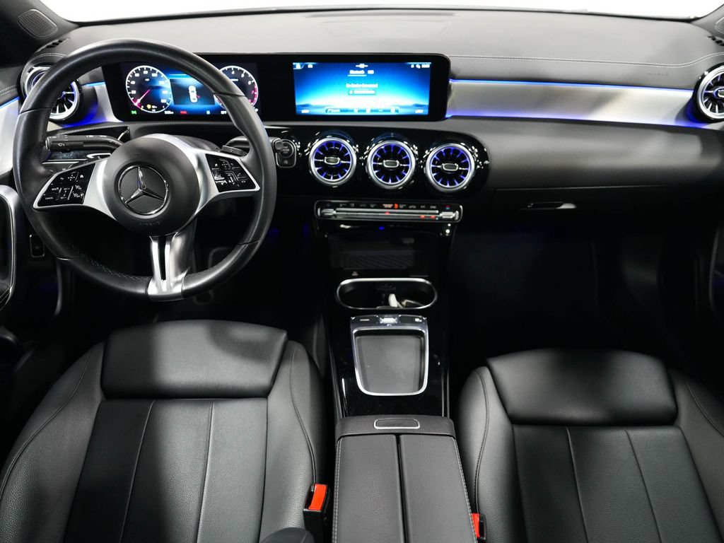 Used 2025 Mercedes-Benz CLA 250 4MATIC image 34
