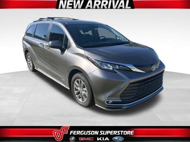 Used 2021 Toyota Sienna XLE w/ XLE Plus Package FWD 360° Tour