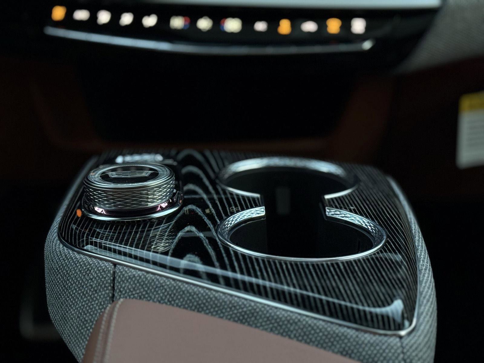 New 2025 Cadillac Optiq Sport 2 image 19