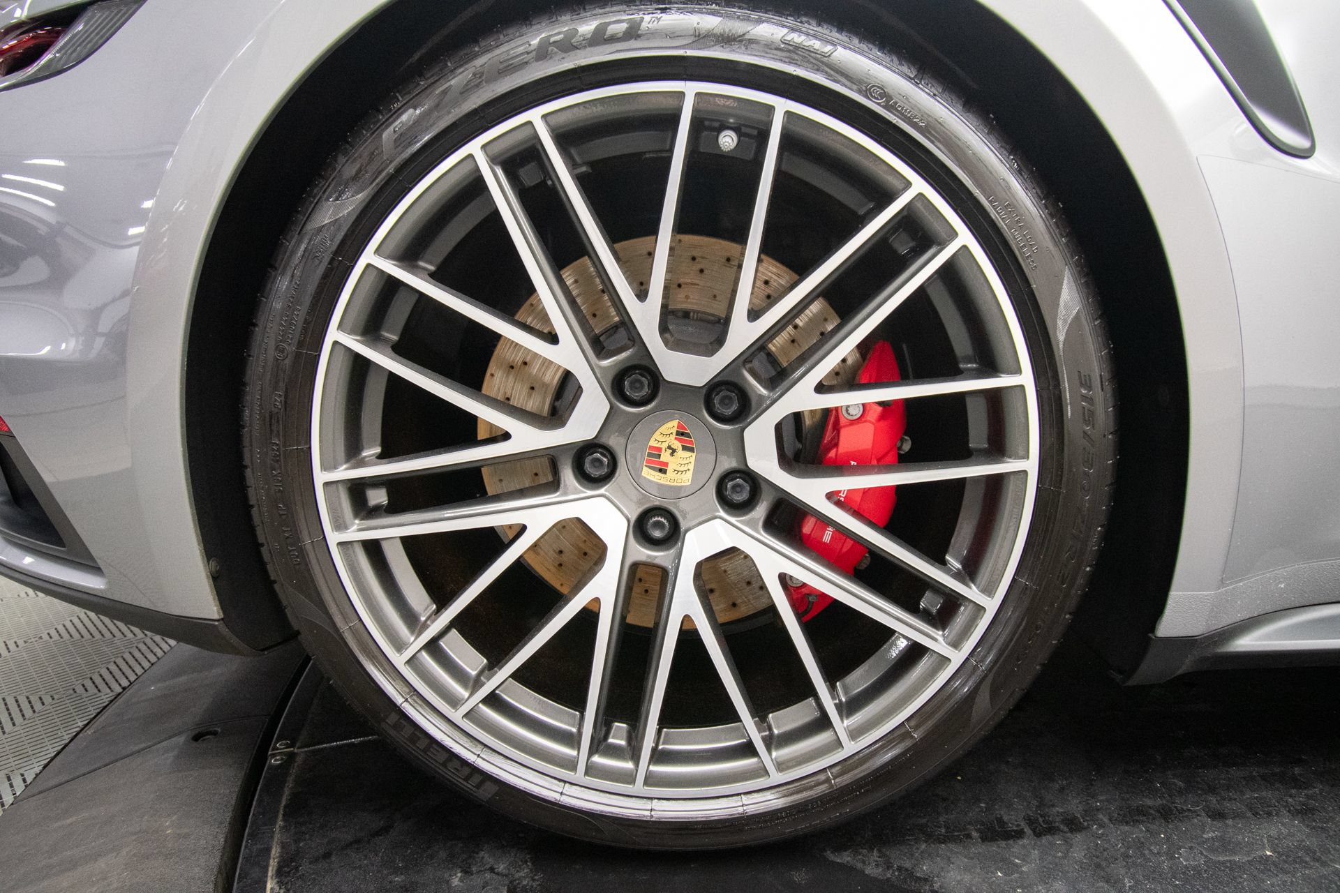 Used 2022 Porsche 911 Turbo AWD/4WD image 39