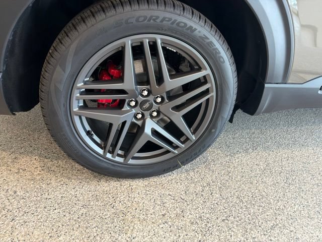 New 2026 Ford Explorer ST-Line w/ ST-Line Street Pack AWD/4WD image 6