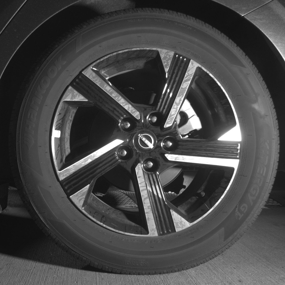 Used 2025 Nissan Sentra SV image 13