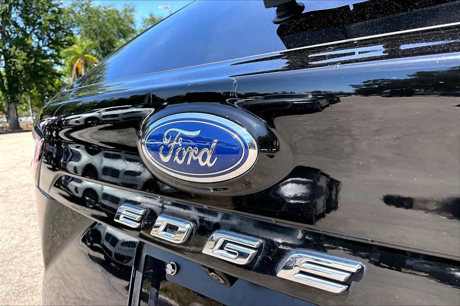 Used 2022 Ford Edge ST-Line w/ Class II Trailer Tow Package AWD/4WD image 60