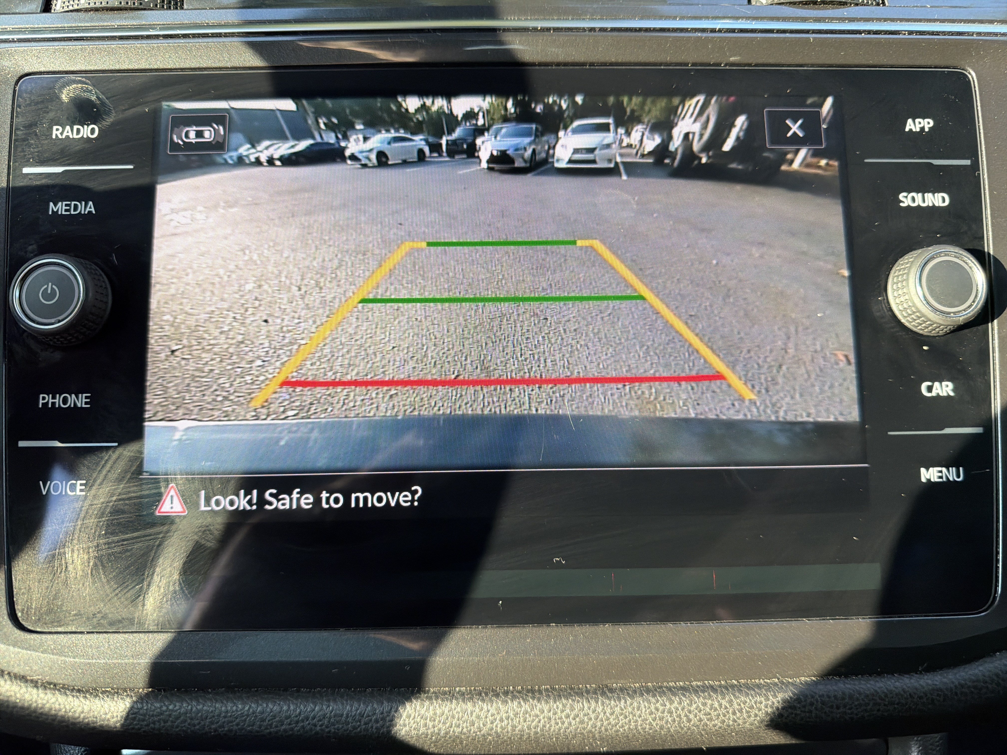 Used 2022 Volkswagen Tiguan SE FWD image 25