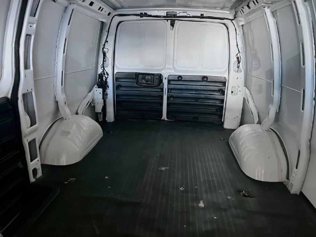 Used 2024 Chevrolet Express 2500 w/ Driver Convenience Package RWD image 22