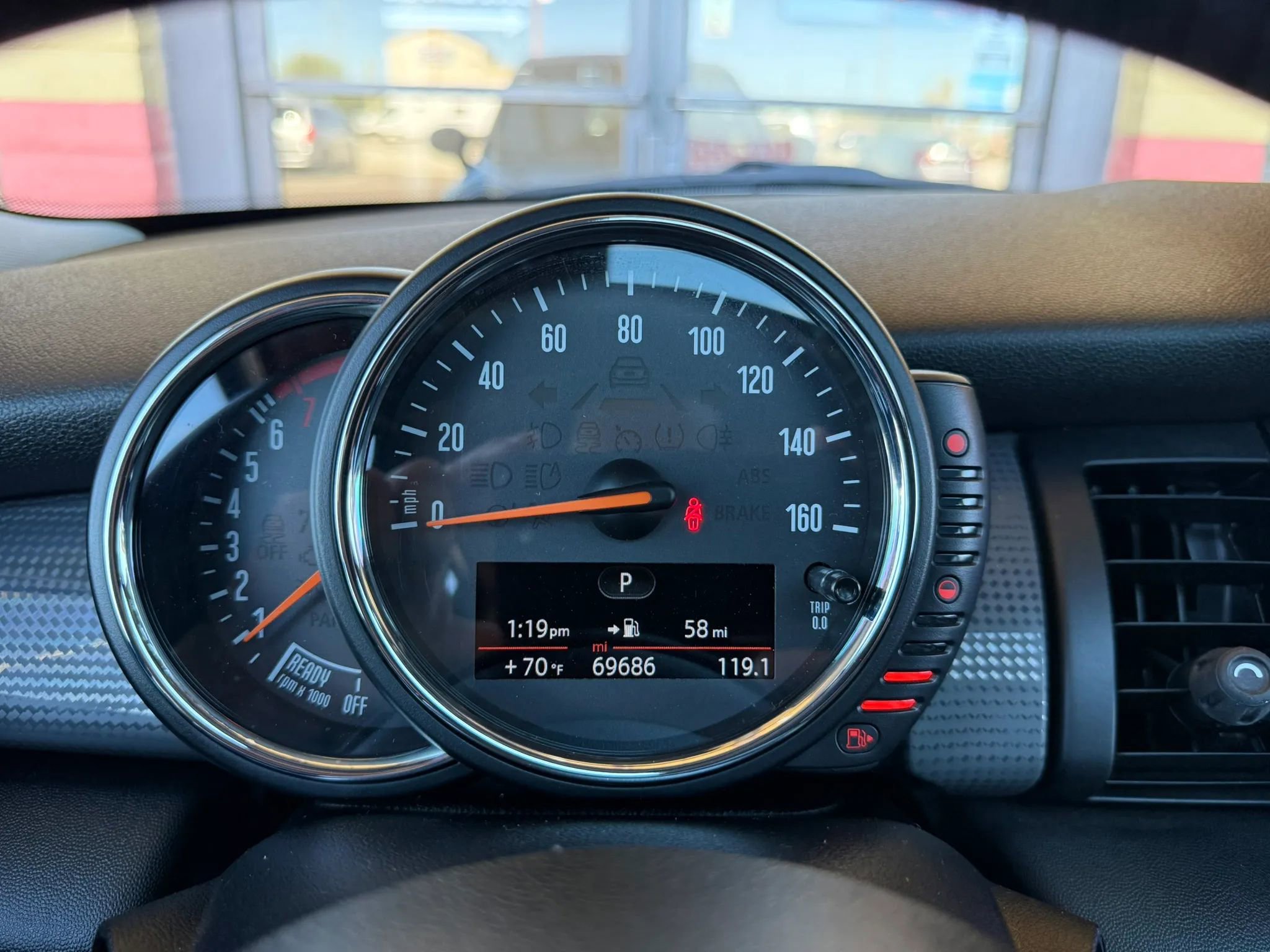 Used 2015 MINI Cooper 4-Door Hardtop image 30