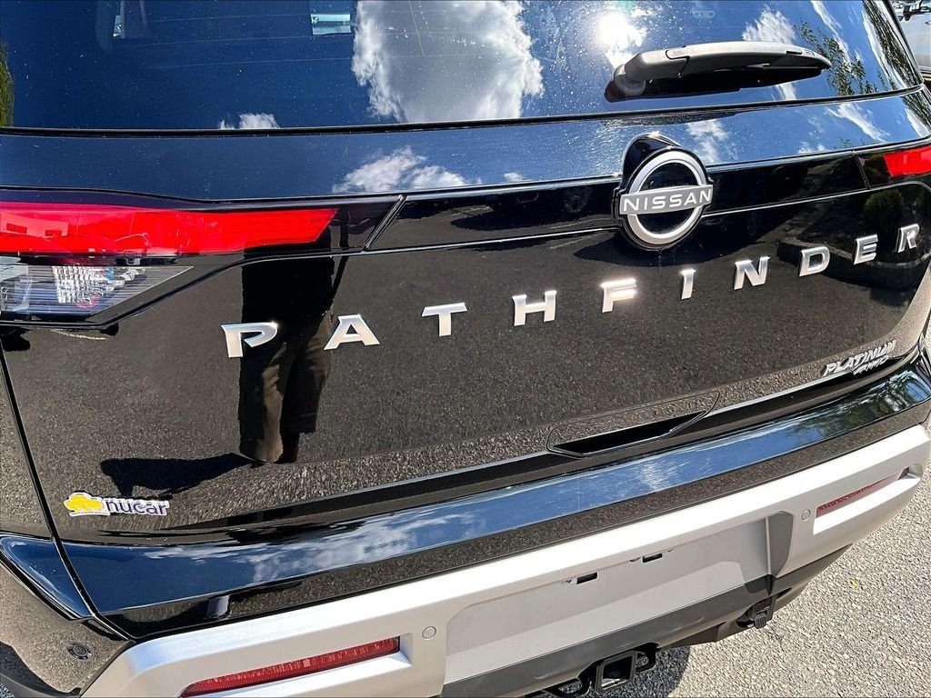 Certified 2023 Nissan Pathfinder Platinum AWD/4WD image 30
