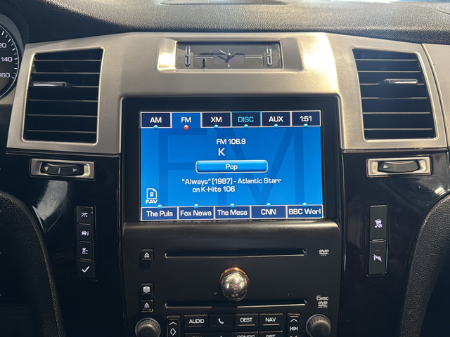Used 2007 Cadillac Escalade EXT w/ Information Package AWD/4WD image 22